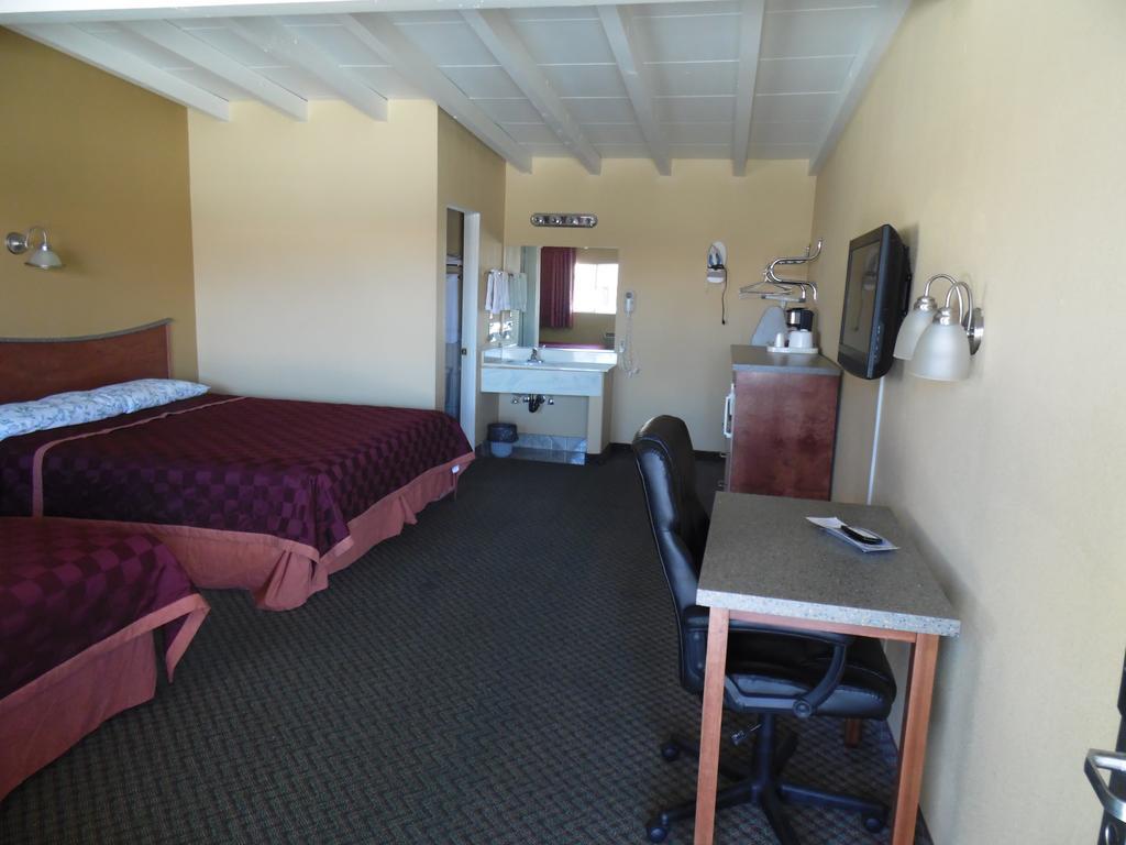 Trails Motel Лон Пайн Екстериор снимка